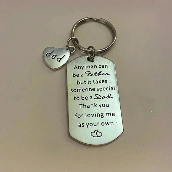 🆕 Dad Lettering Stainless Steel Keychain 🆕 - Picture 2 of 2